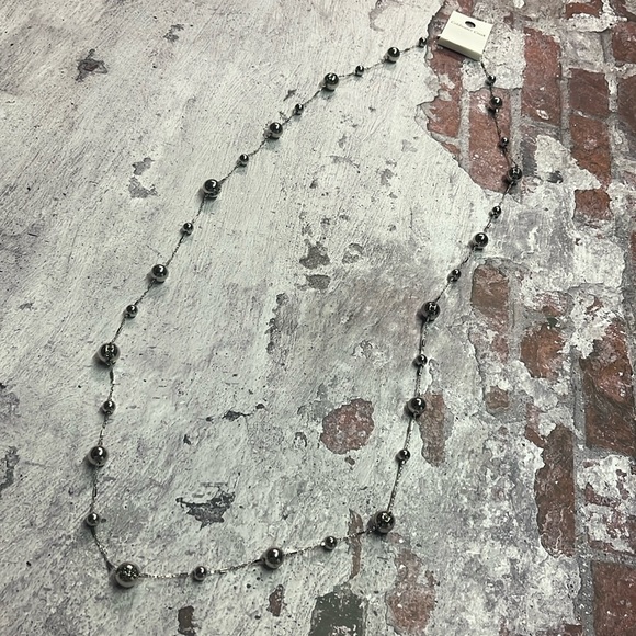 NWT Coldwater Creek Silver Vega Beads Rhinestone Accent Long Necklace - Picture 2 of 10